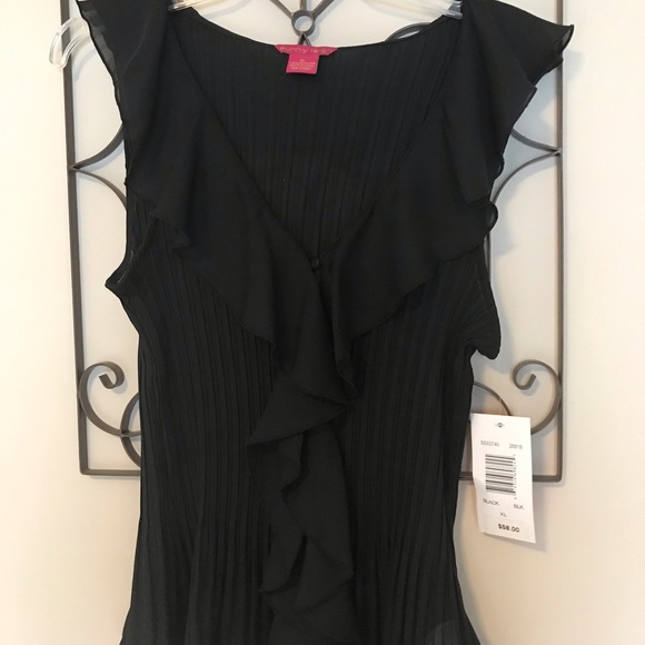 “Sunny Leigh” Blouse - Picture 2 of 3